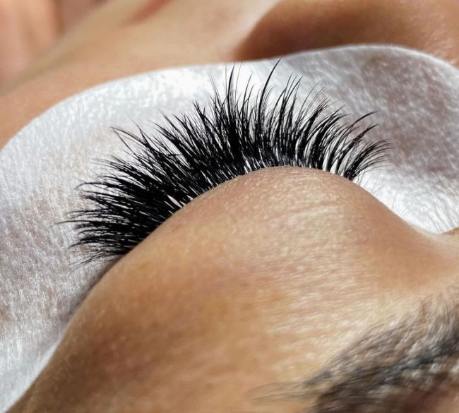 The Ultimate Guide to Mapping Eyelash Extensions