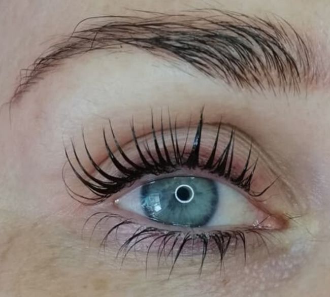 How To Do Eyelash Extensions for Clients With Sensitive Skin